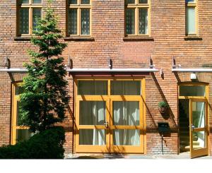 Artist LOFT in backyard shed