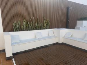 Villa Dedalos - Spacious luxury Villa with heated pool in Puerto Calero