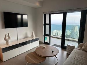 Oceans Apartment - Luxury Suite