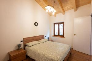 La Corte di Artemio, Ceto Ospitar