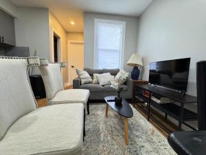 Perfectly Located 2BR APT in DC near metro