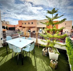 Beautiful two-storey house with terrace and patio in an exclusive area