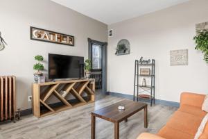 Gateway Duplex Retreat by StayLage