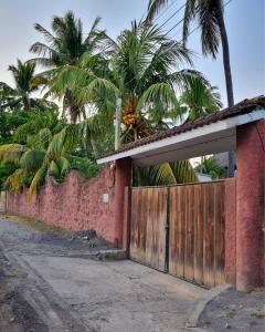 With that poetic garden and the sea very close