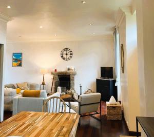 La Belle aux Volets Verts - Elegante Maison