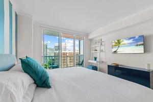 Family-Friendly Luxury Adjoining Suites Ocean View