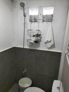 Corner Nook Transient