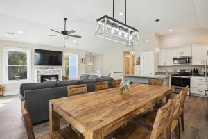 Dog Daze of Summer Pool and Dog Friendly Soundside