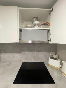 Birds Shelter & Birds Leaves