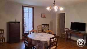 Au centre du village