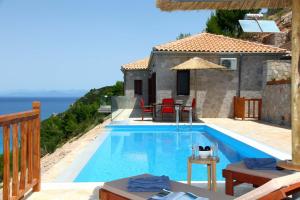 Milos Paradise Luxury Villas Lefkada Greece