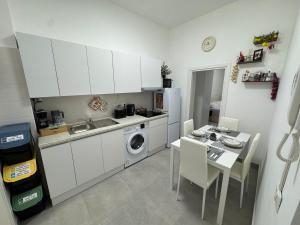 Piazza Garibaldi - elegante appartamento