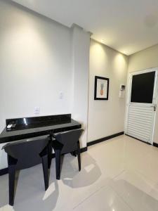 Studio design a 700m da Praia de Atalaia by Apê