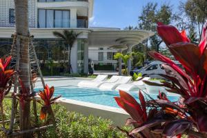 Hydra 1BR Suite at Kora Beach Resort