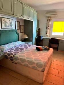 Los Cristianos First Line