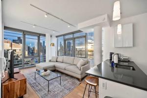 ForteXXV by Rove Apt w Private Terrace