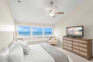 Siesta Breakers Penthouse on the Beach
