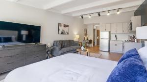 Landing Apartments - The Harrison RD