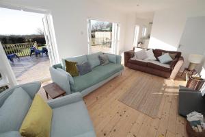 3 Bed in Gower oc-hh2105