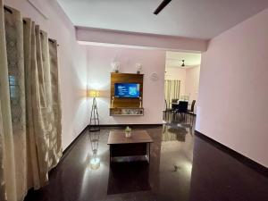 2BHK - Peacock - The COVE by butterfly