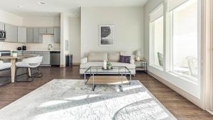 Landing Apartments - Parkside at Littleton Village