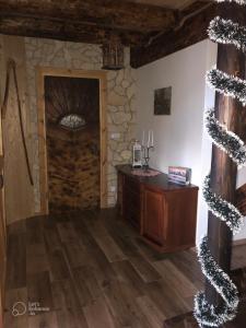 Zrub Kriváň Drevená chata s výhľadom na Tatry