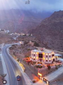 Majan View near Wakan