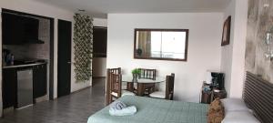 SUITE EN TORRES GEMELAS a pie de playa 1403 N