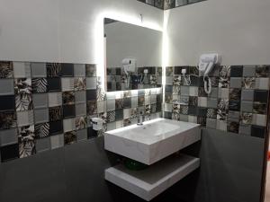 Biyagama Highway view Luxury House