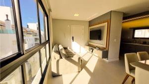 MR-301 Amplo apto no centro de Bombinhas