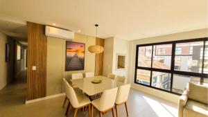 MR-301 Amplo apto no centro de Bombinhas