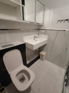 Apartament 3 pokoje Baltic Molo przy plazy