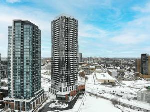 Modern High-Rise Condo w City Views & Balcony