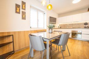 Moderno appartamento con giardino