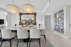 Coastal Enclave Key Biscayne Oceanview w Pool