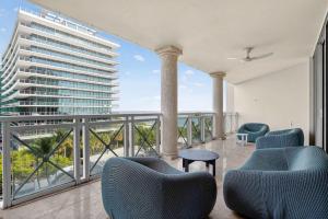 Coastal Enclave Key Biscayne Oceanview w Pool