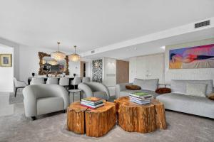 Coastal Enclave Key Biscayne Oceanview w Pool