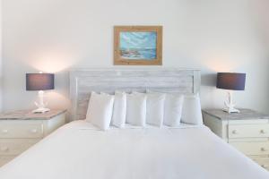 Island Winds East 503