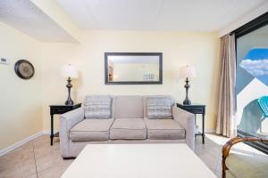 Island Winds East 504