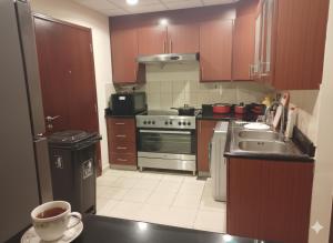 Dubai Short Stay Vacation Homes Rental Room