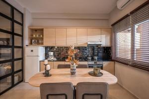 Maria apartment close to airport & city center