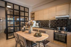 Maria apartment close to airport & city center