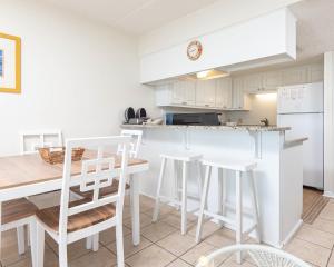 Island Winds East 804