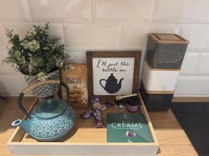 Fishermans cottage in the harbour with parking and rooftop