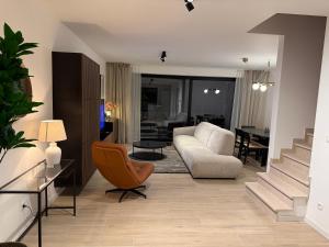 Casa Blanc - Coastal Triplex