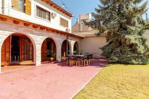 MOT Villa Wine House Escorihuela Gascon Winery