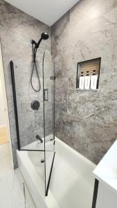 The Row House- Modern, Stylish and Newly Updated!