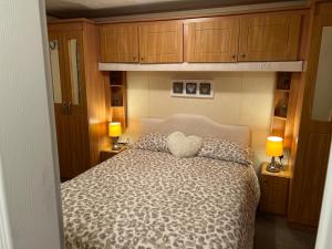 A & C Coastal Hideaway with outside Decking