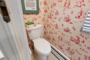 Oceanside Estate Main House Apt with beach access