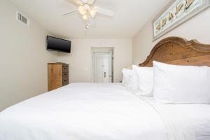 Island Winds West 272